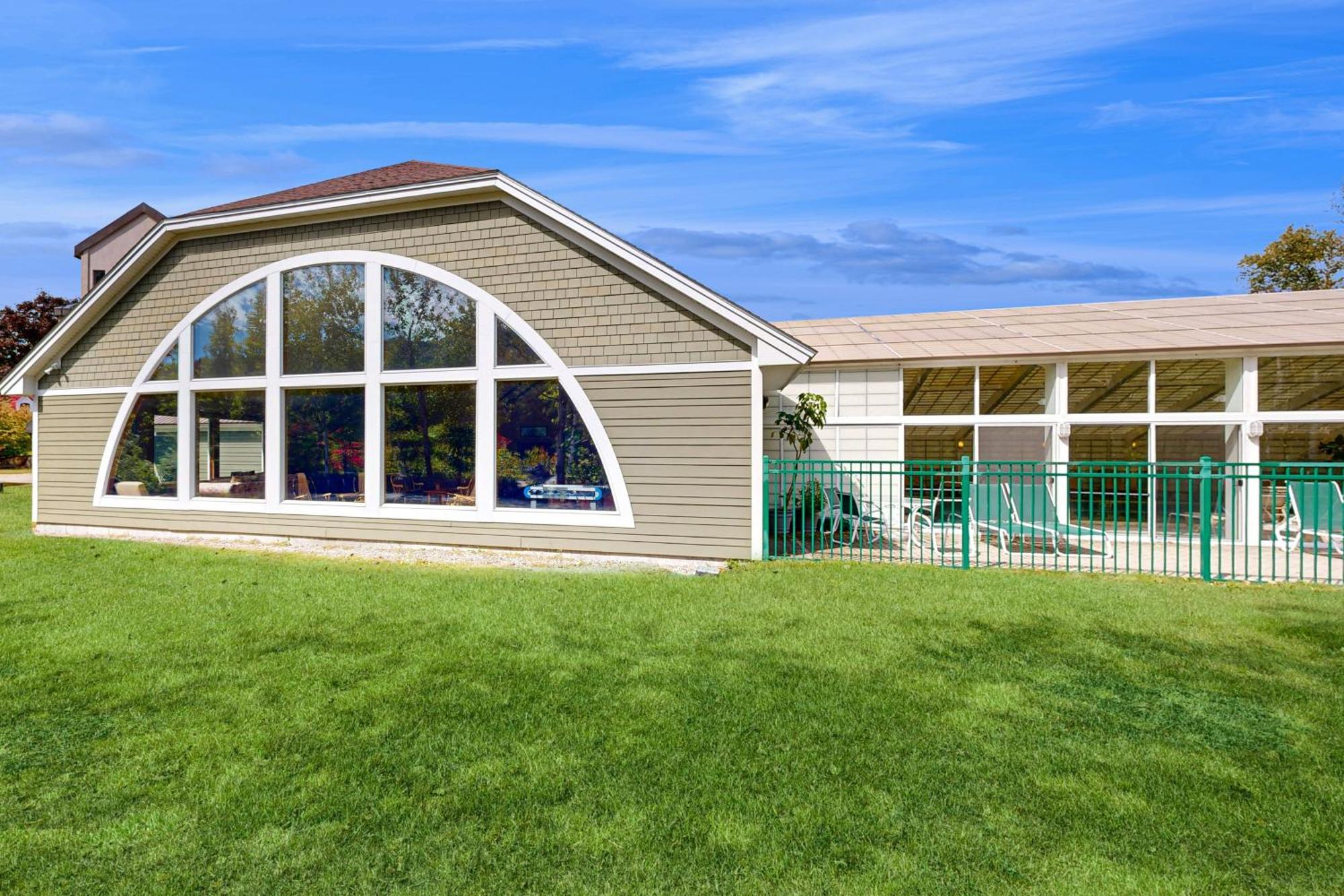 The Lincoln Studio At Rivergreen Exterior photo